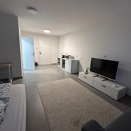 Neue In * Walldorf (Baden-Wurttemberg)